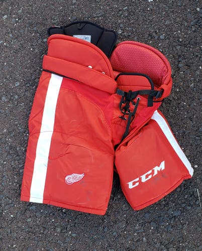 Detroit Red Wings Senior Used Large CCM HP45X Hockey Pants Pro Stock