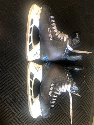 Used Bauer Regular Width  Size 10 Nexus N8000 Hockey Skates