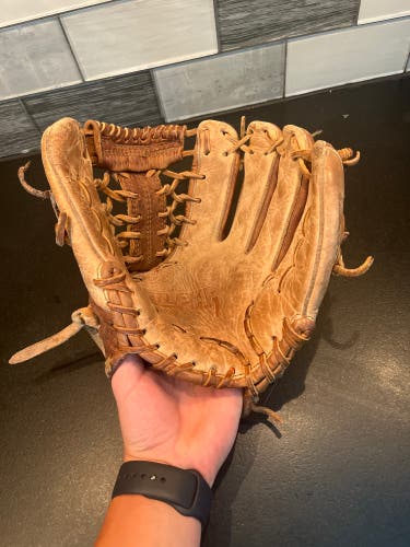 Infield 10.5" Alpha Baseball Glove