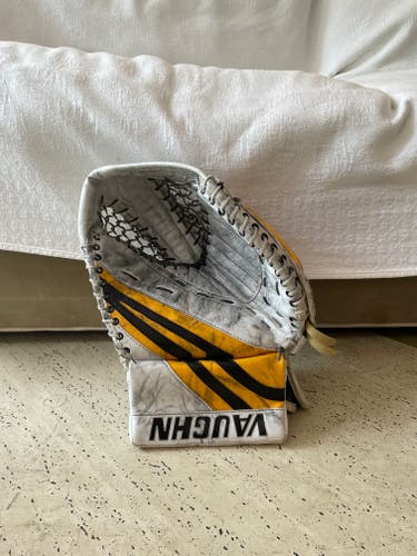 Anton Khudobin Game/practice worn glove