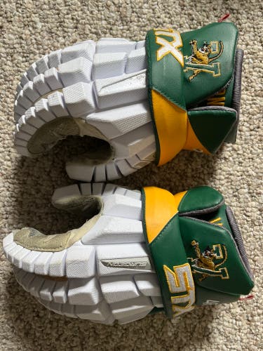 Used Player's STX 11" Surgeon RZR Lacrosse Gloves