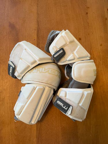 Used Small Maverik Max Arm Pads
