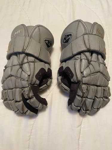 USED Warrior Macdaddy Premium 13" Lacrosse Gloves - All Gray Edition