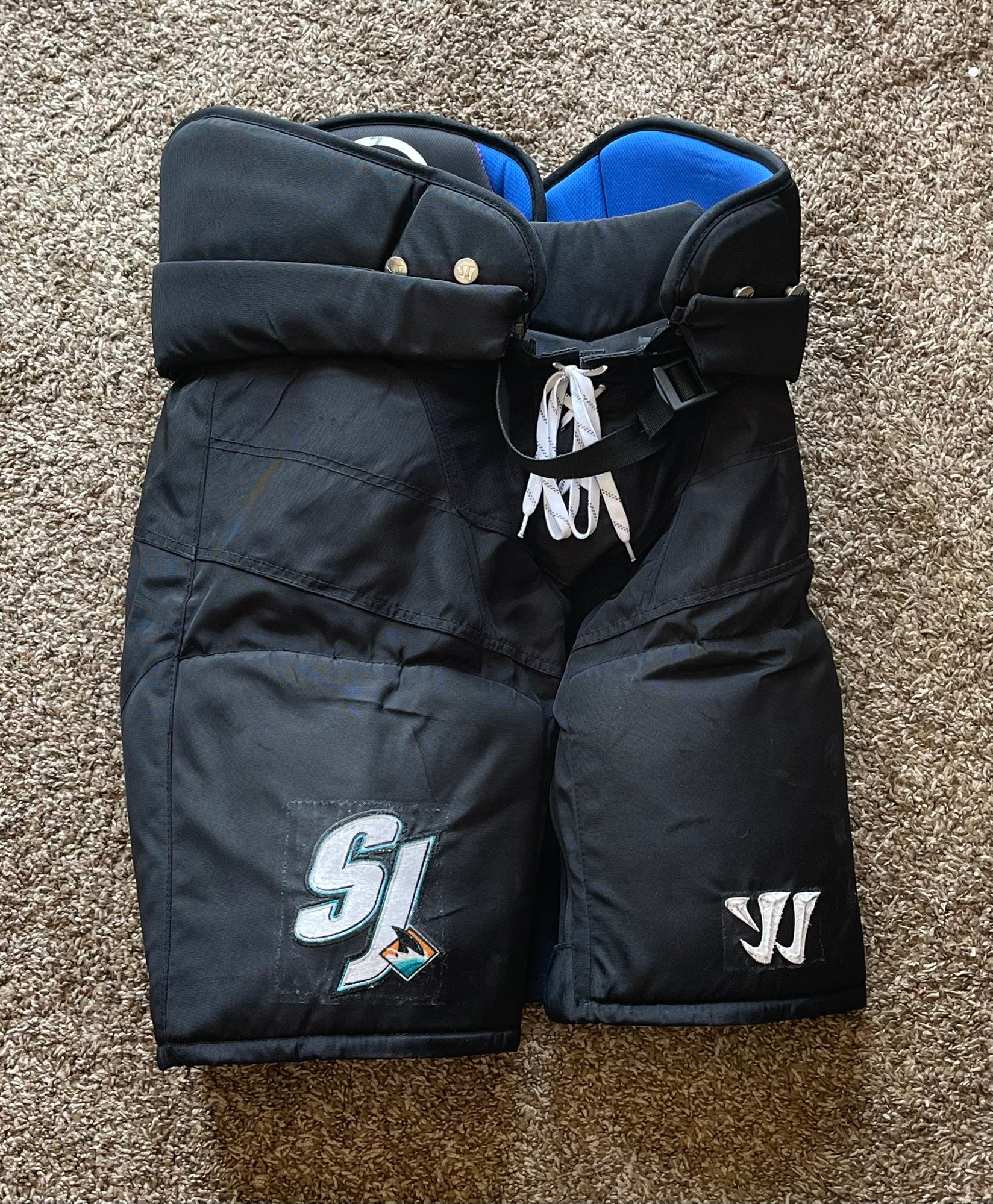 Details about   Warrior Covert DT2 Custom Pro Hockey Pants MEDIUM MAINE New 