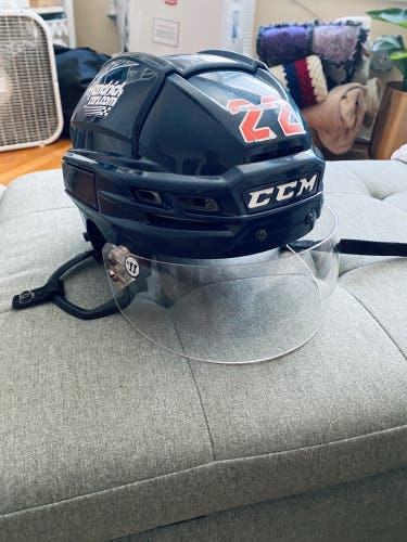 CCM TACKS 910 HELMET - PRO STOCK