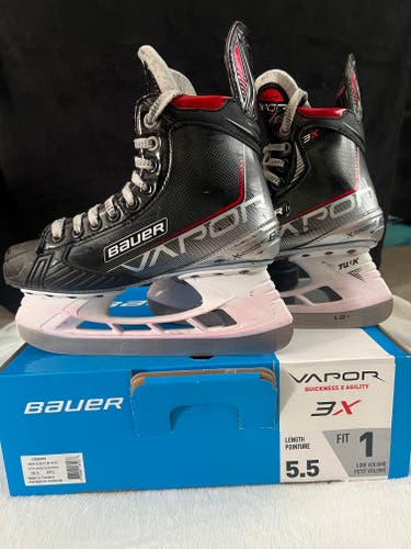 Used Bauer Vapor 3X Hockey Skates Size 5.5