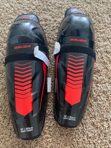 Bauer Lil Sport Shin Guards (50% OFF SHIPPING DISCOUNT)