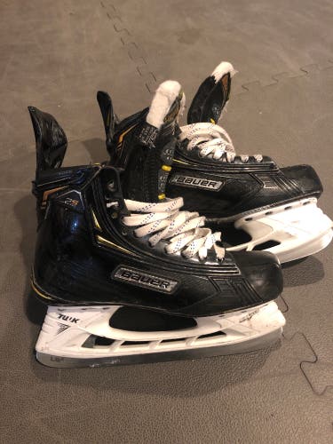 Used Bauer Regular Width Size 5.5 Supreme 2S Pro Hockey Skates