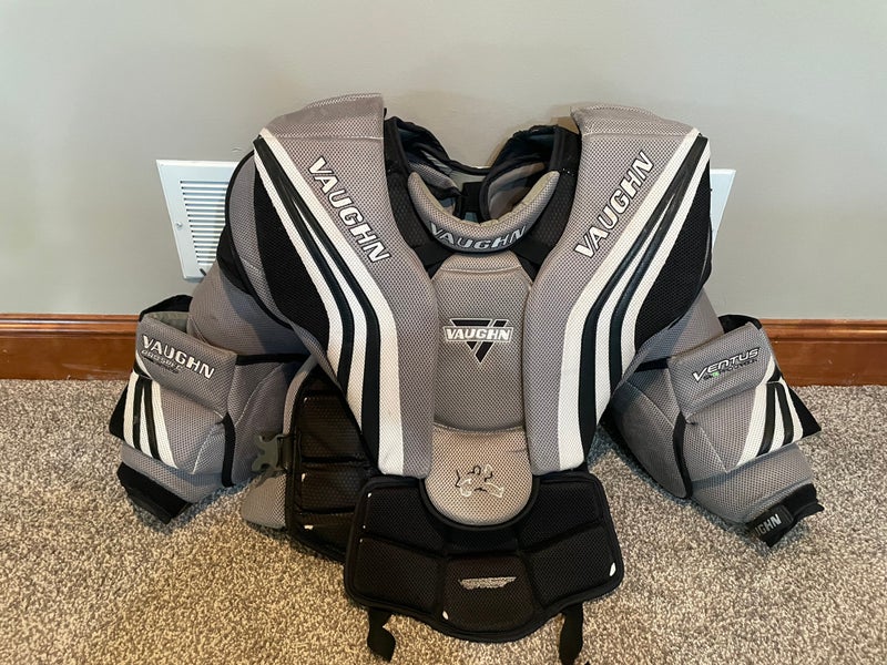 Used Large Vaughn Ventus SLR Pro Goalie Chest Protector