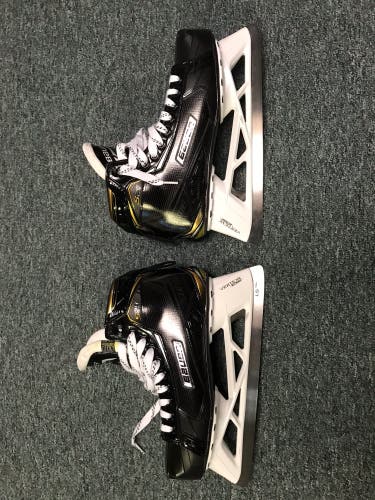 Used Bauer Regular Width Senior Size 10.5 Supreme S29 Hockey Goalie Skates *US SHIPPING ONLY*