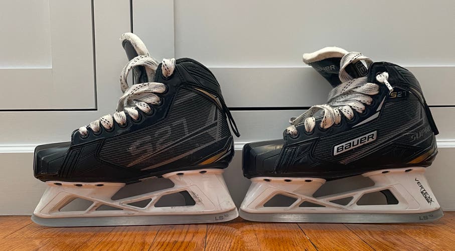 Junior Used Bauer Supreme S27 Hockey Goalie Skates Regular Width Size 3.5 / US 4.5