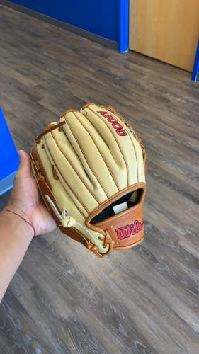 Infield 11.5" A2000 Baseball Glove
