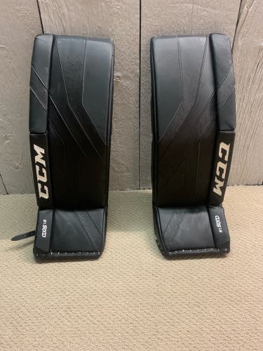 CCM Axis 1.5 Goalie Pads 30”+1”
