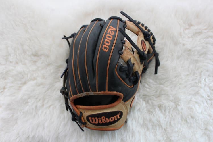 Wilson A2000 11.5" Jose Altuve Game Spec