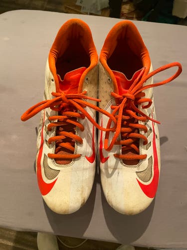 Used Size 10 Nike Football Cleats
