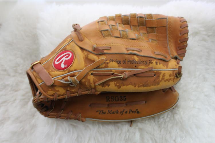 Used Rawlings Right Hand Throw Outfield RSG35 Baseball Glove 13.5"