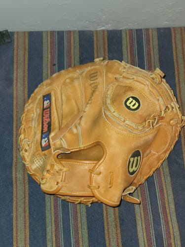 Used Wilson Right Hand Throw Catcher's A2575 AS18 Baseball Glove 32"