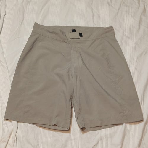 NEW NIKE ACG SWIM SHORTS MENS 34 SWIMSUIT 9 1/2" SWIMTRUNKS LOOSE BOARD SHORTS