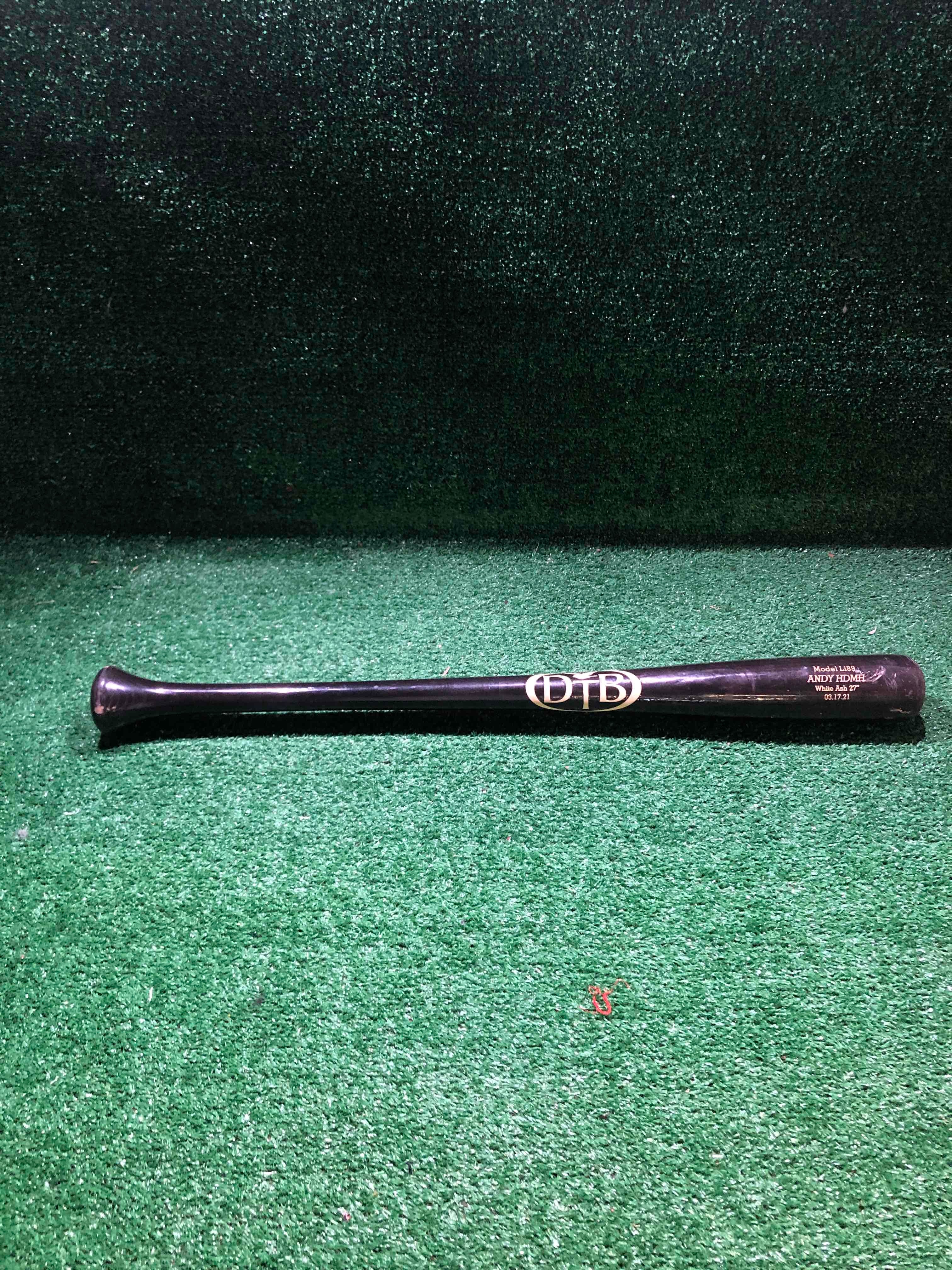 Used Easton TYPHOON YSB22TY12 27 -12 Drop USA 2 1/4 Barrel Baseball Bat  27/15 