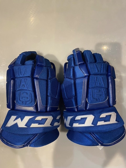 New CCM Pro Model Gloves 15" Pro Stock Canucks