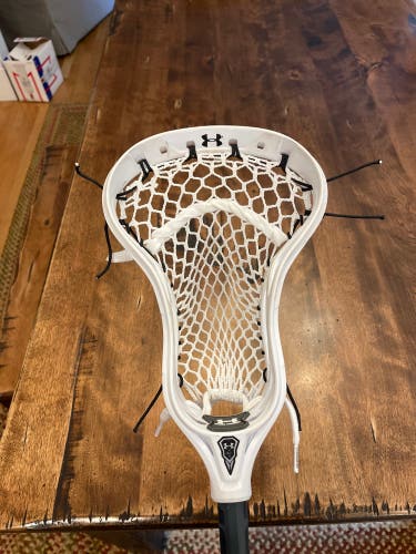 BUNDLE: Under Armour Command II Strung + Navy/white Dyed Head