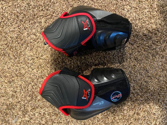 Bauer Vapor Medium Aerolite 2.0 1X Lite Elbow Pads