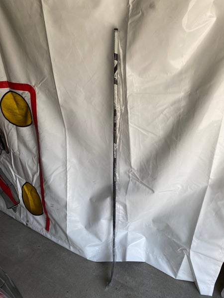 Senior Left Hand P92M 82 Flex Pro Stock Nexus Geo Hockey Stick