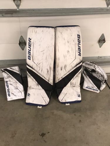 Bauer Medium/Large Full Set (white, black, And Blue)
