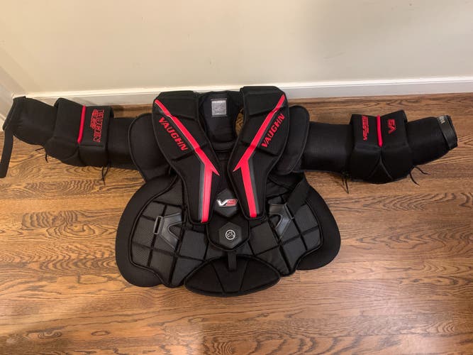 New XL Vaughn Velocity V9 Pro Goalie Chest Protector