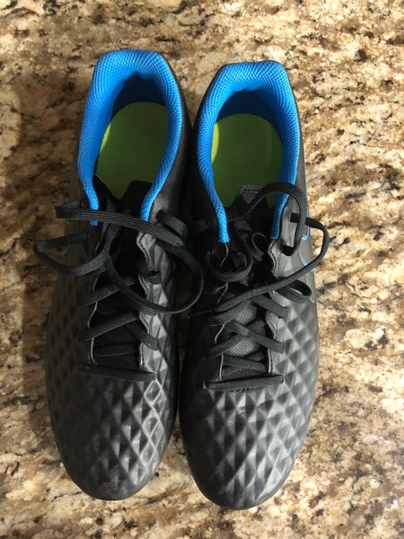 Black Men's Molded Cleats Nike Tiempo Legend 8 FG Cleats