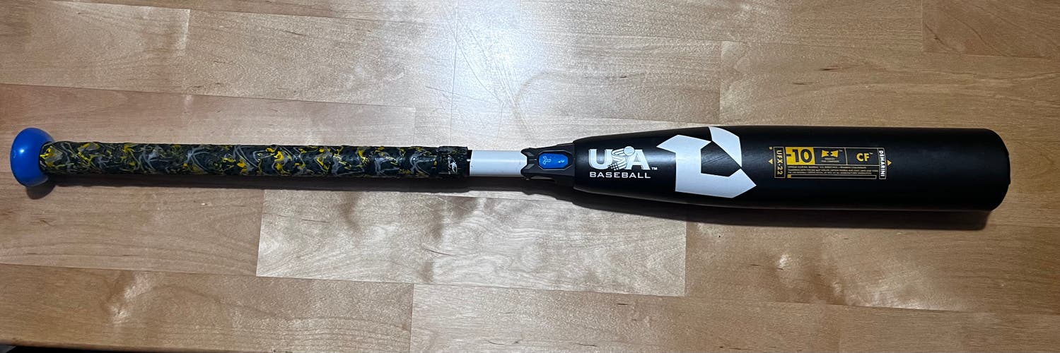 LIKE NEW!!!! Look at Pics! Used 2022 DeMarini Composite CF Bat (-10) 20 oz 30"