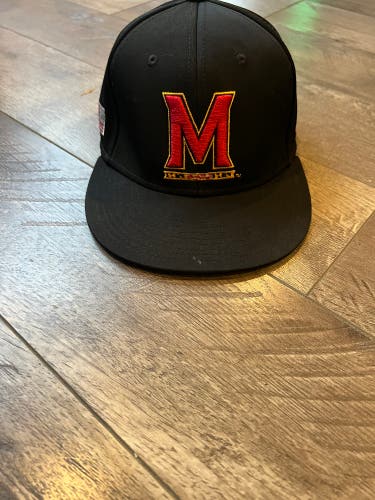 Black Used Medium Under Armour Hat