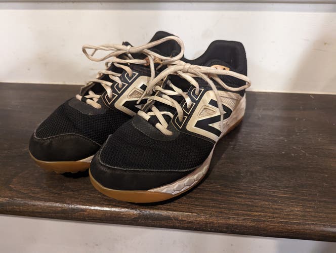 Black Used Adult Men's Size 7.5 (Women's 8.5) Turf Cleats New Balance Low Cut