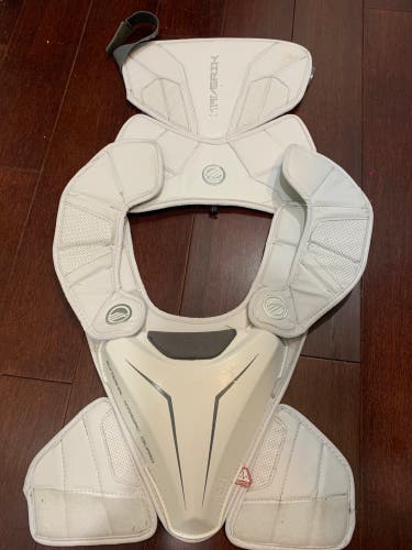 New Large Maverik M5 Shoulder Pads