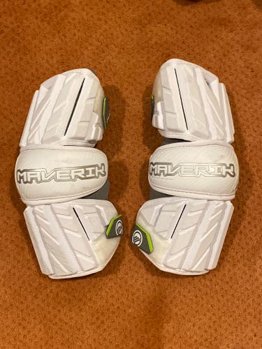 PERFECT CONDITION MAVERICK MAX ARM GUARDS LARGE