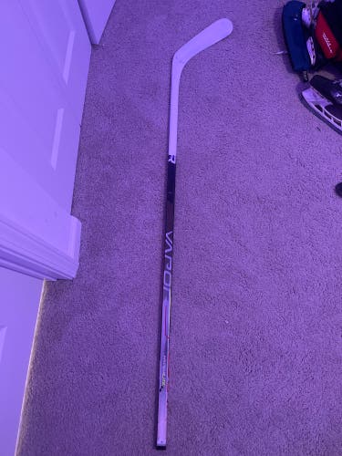 Intermediate Right Handed P92  Vapor Hyperlite Hockey Stick