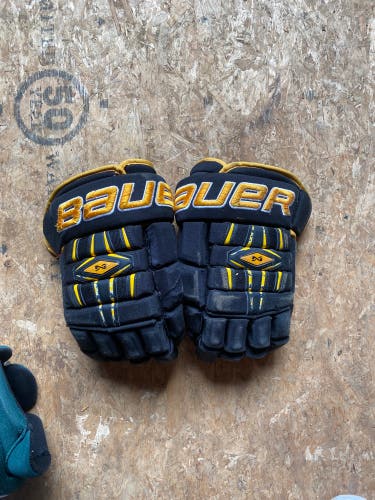 Used Bauer 13" Nexus 1000 Gloves