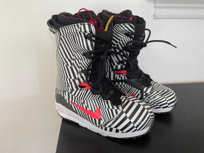 Nike lunarendor QS snowboard boot used