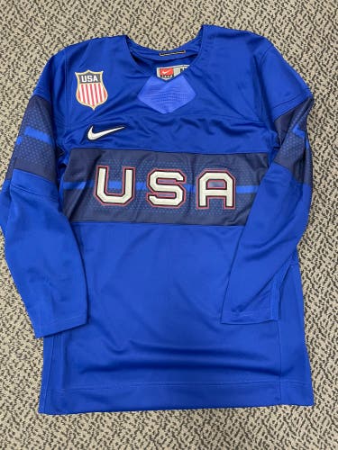 Nike USA Blue Adult Medium Olympic jersey