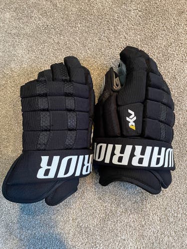 Used Warrior Dynasty AX1 Gloves 14" Pro Stock