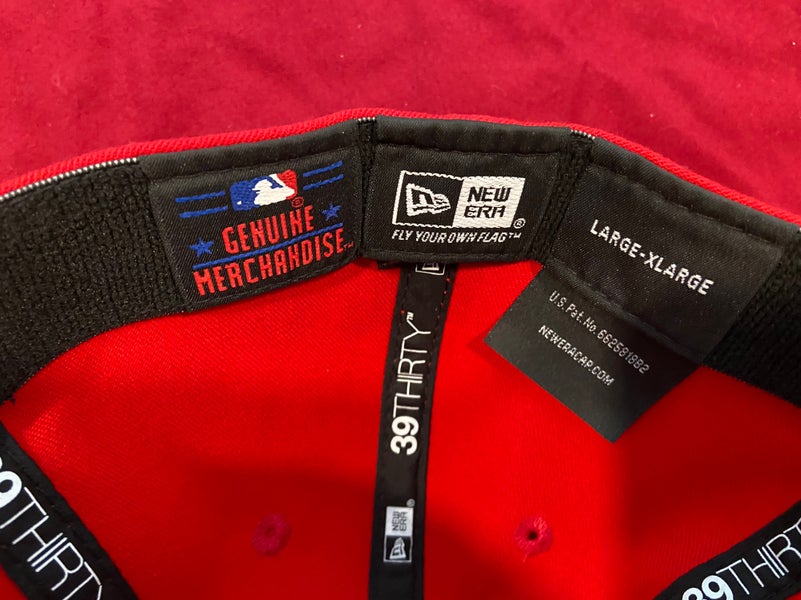 MLB Cincinnati Reds Baseball - Genuine Merchandise -Shirt Size Large NWT