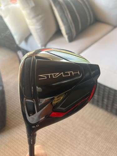 Men's Left Hand Stiff Flex 9 Loft Stealth Driver