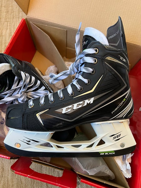 Senior New CCM RibCor 70K Hockey Skates Regular Width Size 7.5