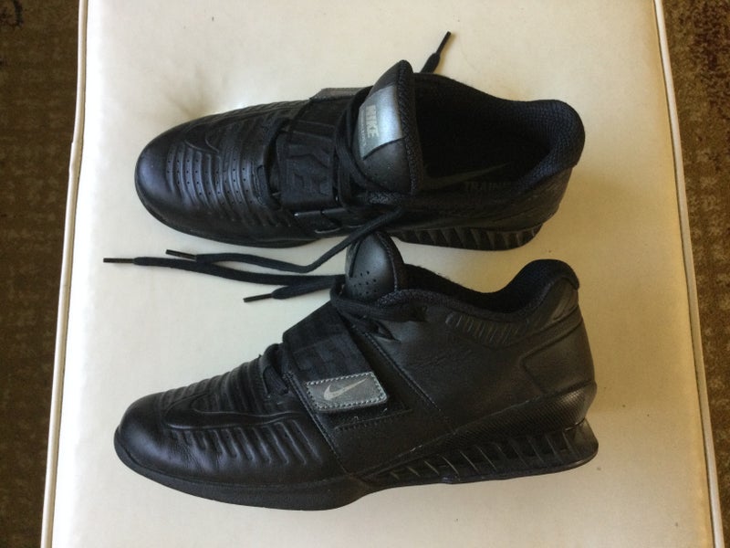 Nike Romaleos 3 , Adult Size 9, black