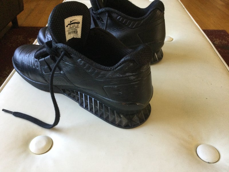 Nike Romaleos 3 , Adult Size 9, black