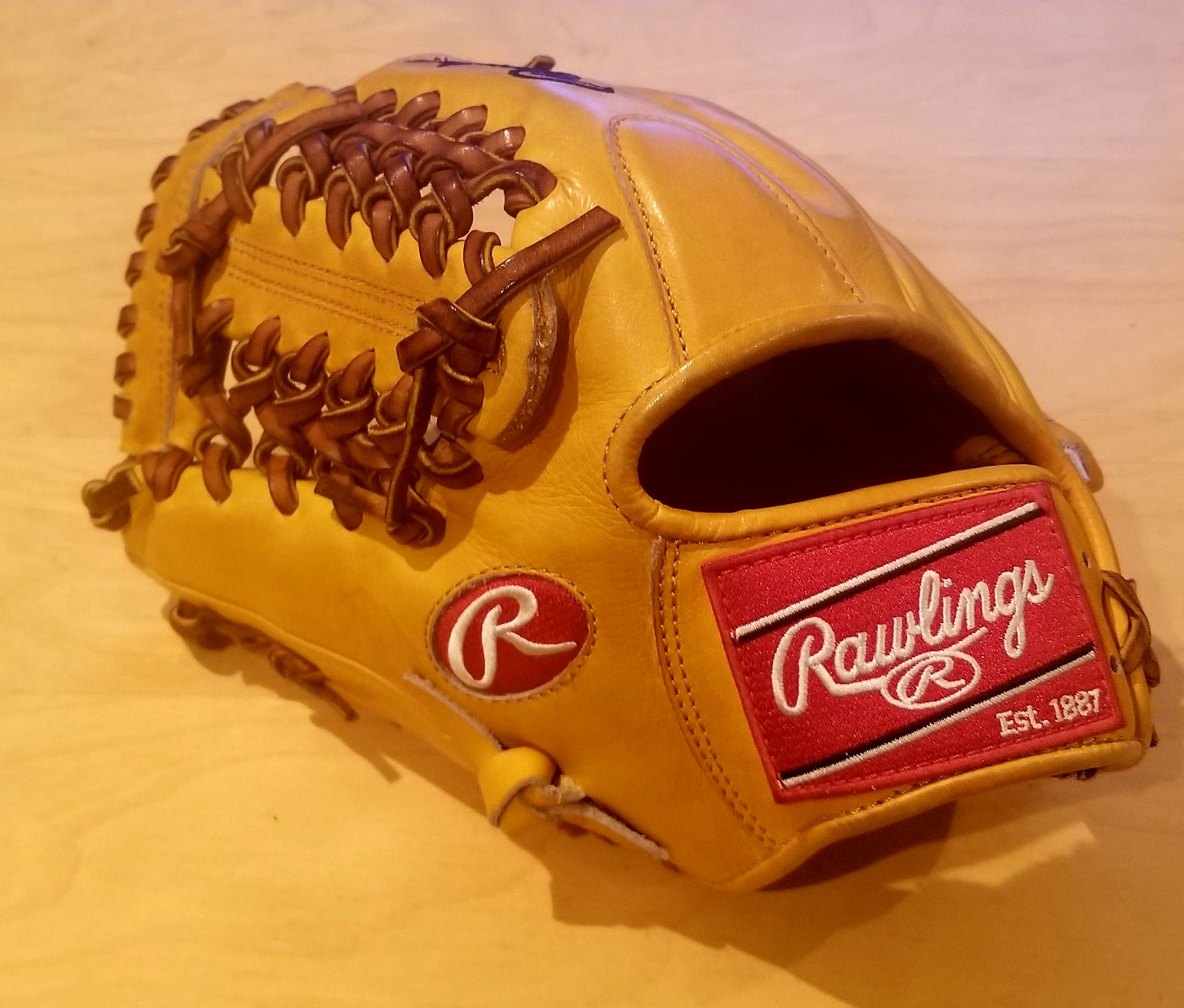 Rawlings Heart of the Hide Baseball Glove, JJ Hardy