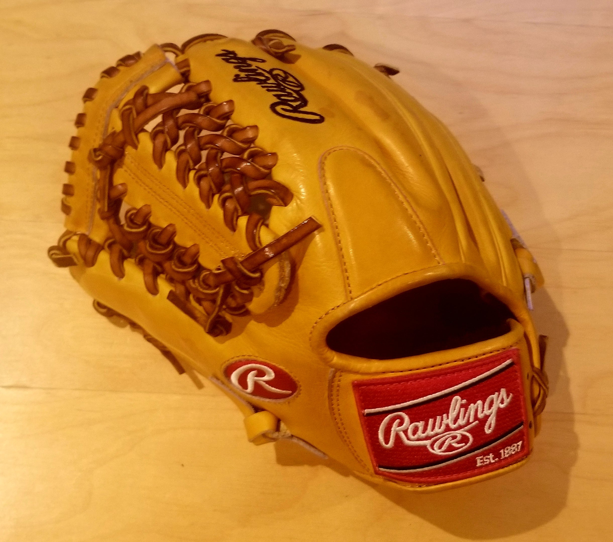 Rawlings JJ Hardy Heart of the Hide PRO200-4GT Baseball Glove