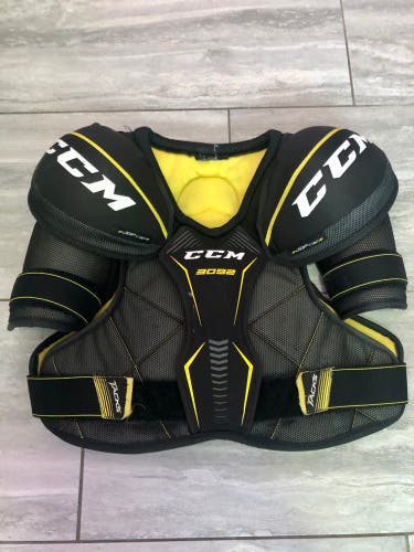 Senior Pro Stock CCM Tacks Shoulder Pads