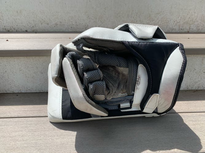 Used Regular Warrior Ritual GT Glove & Blocker