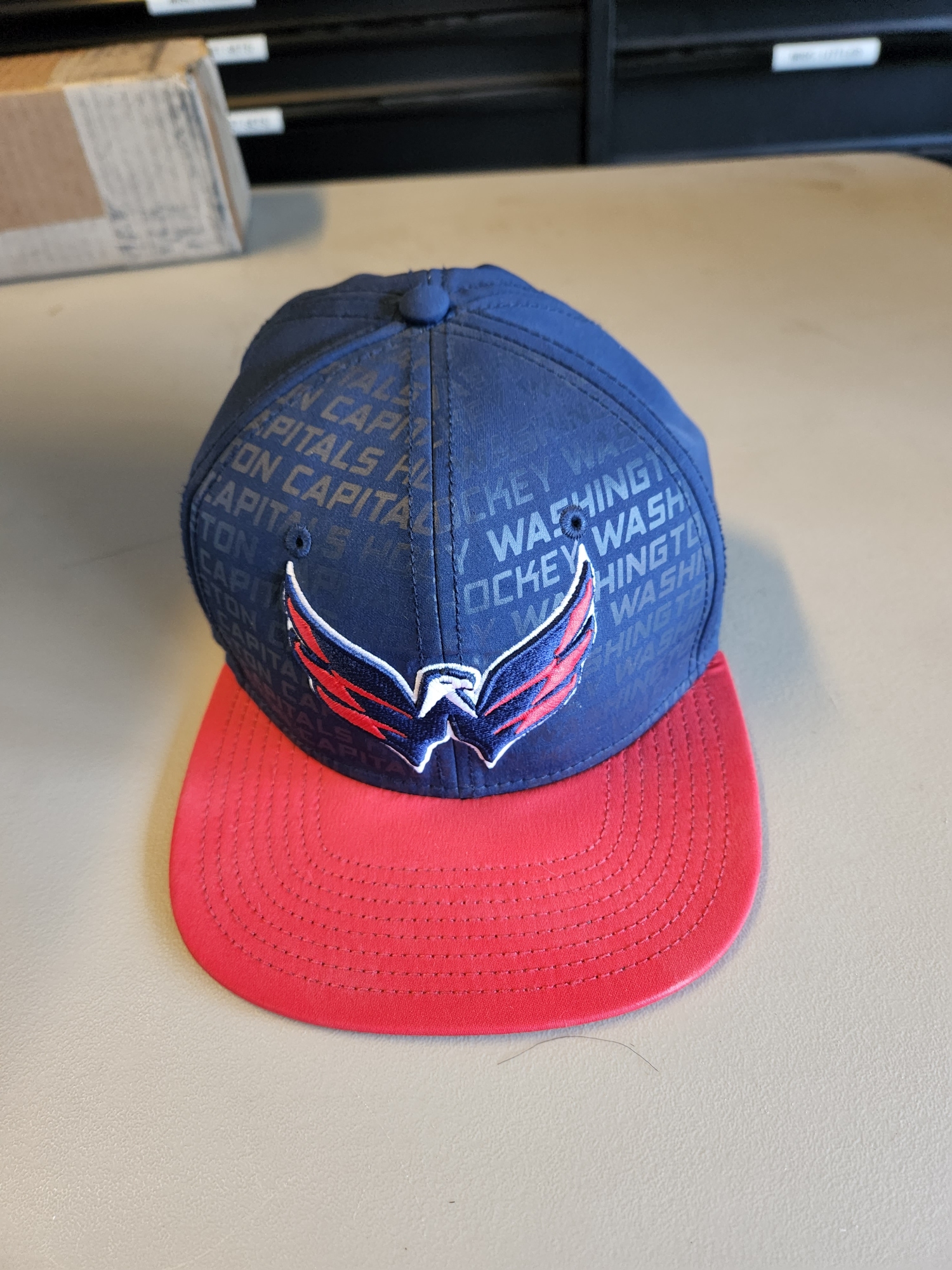 Washington Capitals Flat Brim Snapback Baseball Hat
